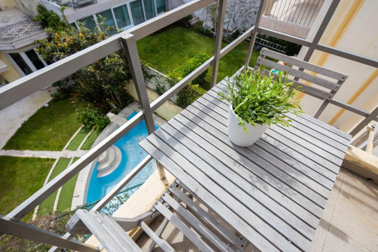 Lapa 3Bdr Duplex W/ Balcony By Lovelystay ลิสบอน ภายนอก รูปภาพ