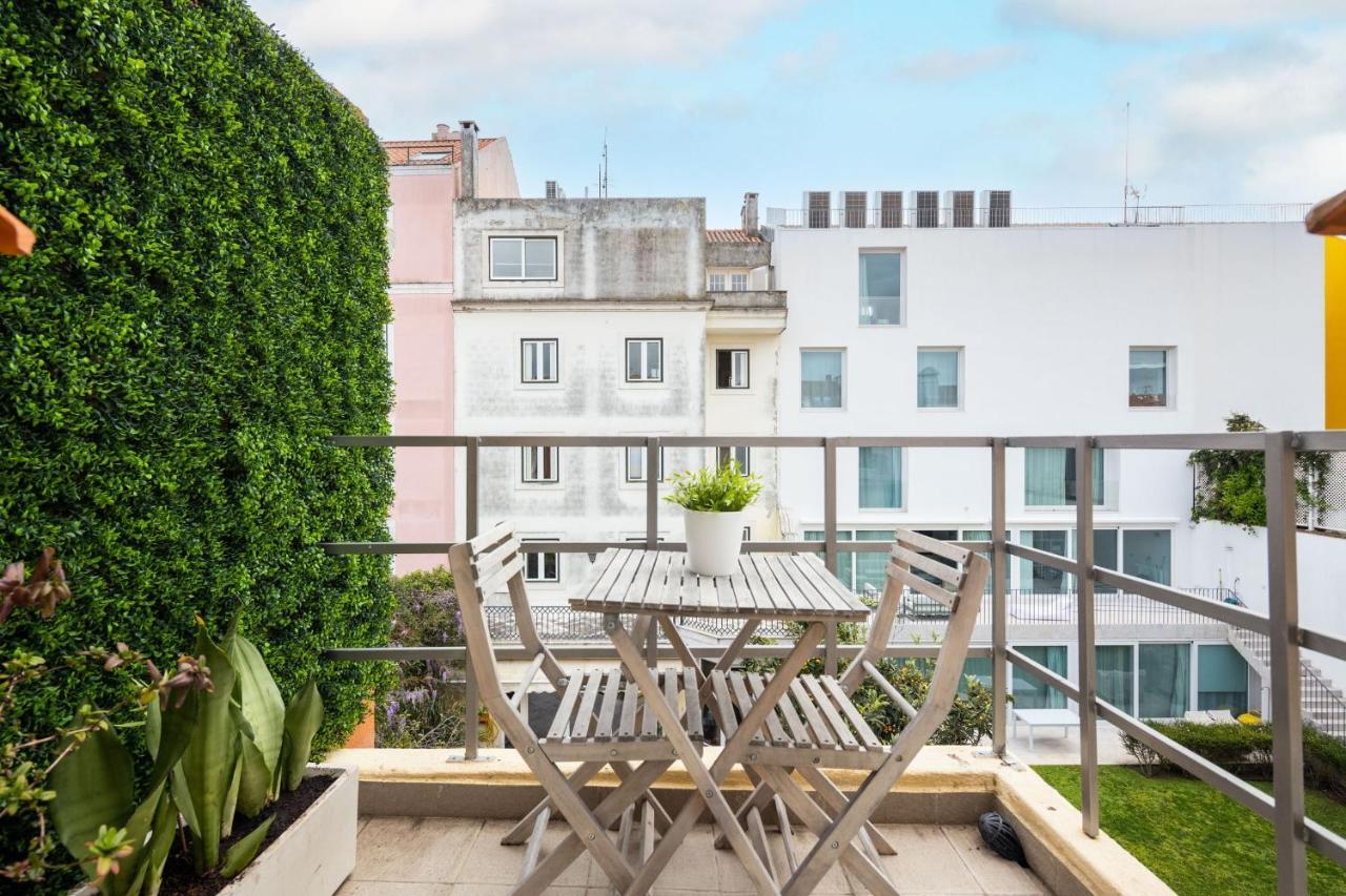 Lapa 3Bdr Duplex W/ Balcony By Lovelystay ลิสบอน ภายนอก รูปภาพ